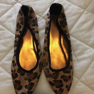 Leopard print ballet flats